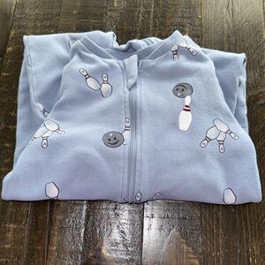 18m bowling Blue Kids One Piece organic print, cotton, gender neutral EUC